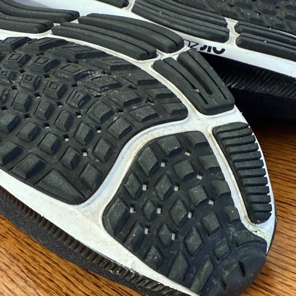 Women’s NIKE PEGASUS 37 size 9 Running Shoes - Picture 14 of 15